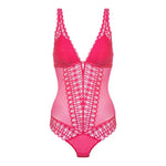 body1330000_874redcarpet_3