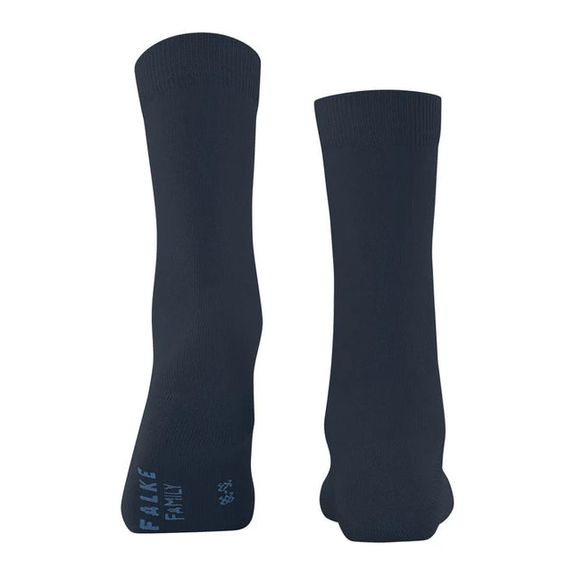 Donkerblauwe FALKE Family SO 46490 damessokken met effen fijngebreid design en merklogo onder de voet. - Jambelles