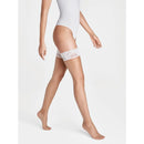 Wolford Nude 8 Lace Stay-Up dameskousen in nude met brede witte kanten boorden. - Jambelles