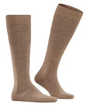 AirportKnee-high15435_3180asphaltmel_4