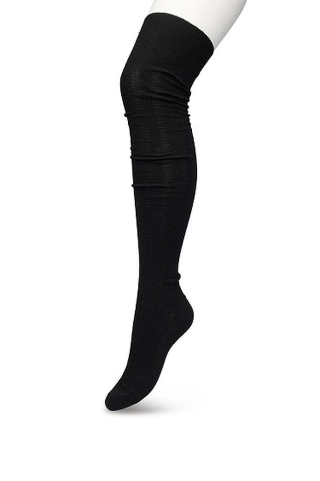 ClassicCableOverKneeSockP53498_BlackBlack_1