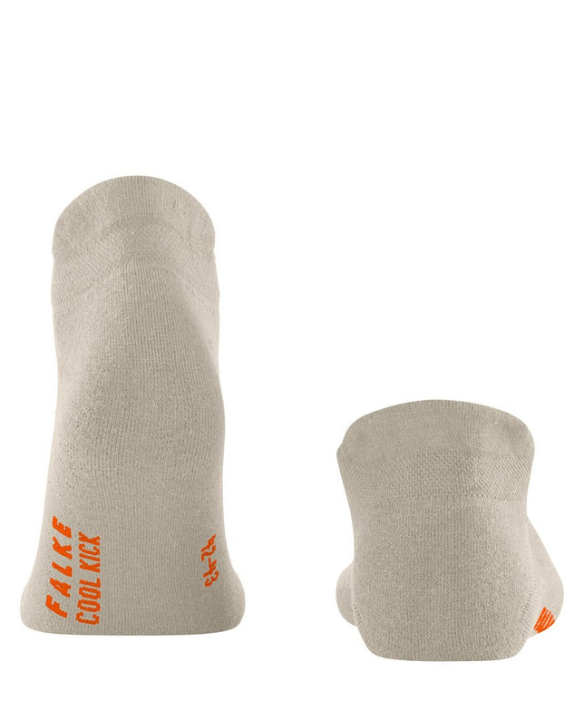 FALKECoolKickSN16677_4775towel_3