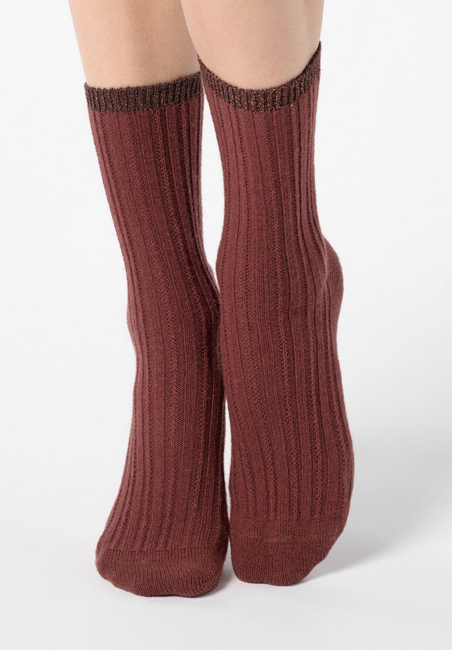 Jasmine Kniekous VOBFAF10K0