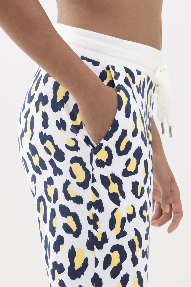 __LindseyPantsanklecut17432_297newsecco_4
