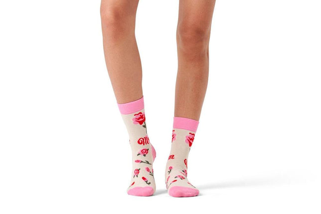MomsFlowerSockP004525_1000White_5