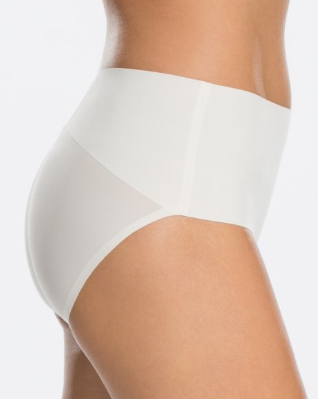 SPANXbriefSPXSP0215_Powder_3
