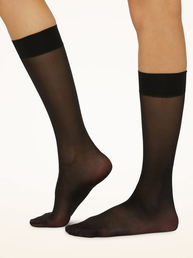 SatinTouchKnee-High31206_7005Black_3