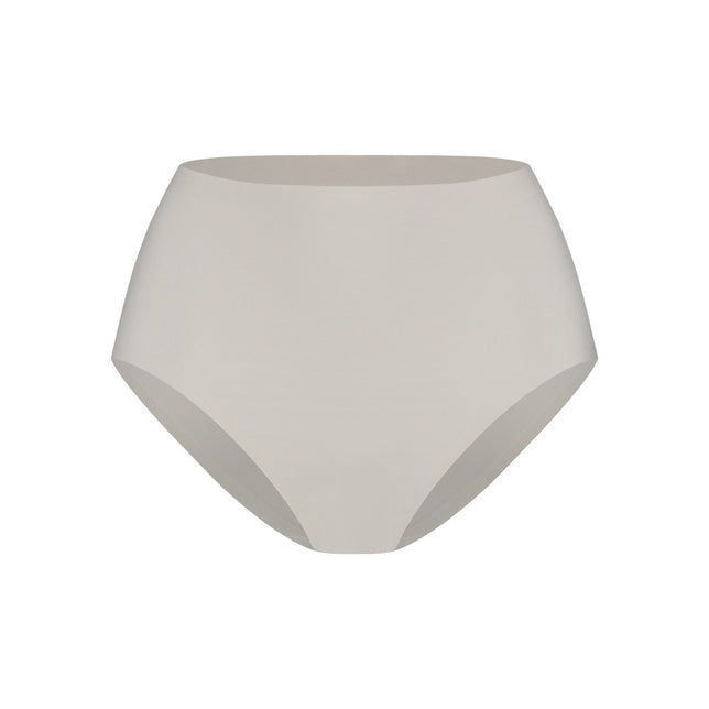 Secretshighlegbrief31942_1056offwhite_3