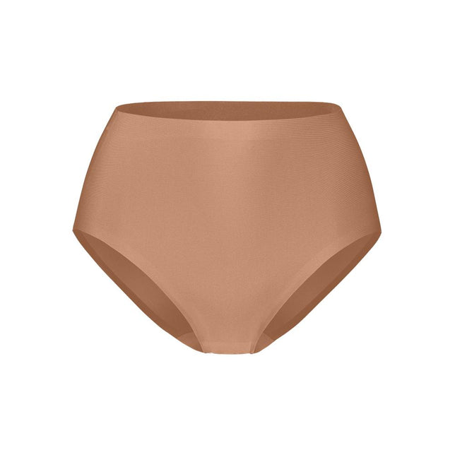 Secretshighlegbrief31942_1534hazelnut_1