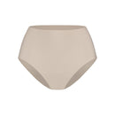 Secretshighlegbrief31942_1552almond_1