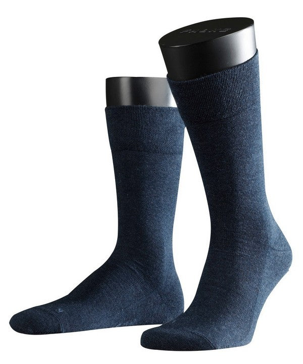 SensitiveLondon14616_6490navybluem_1