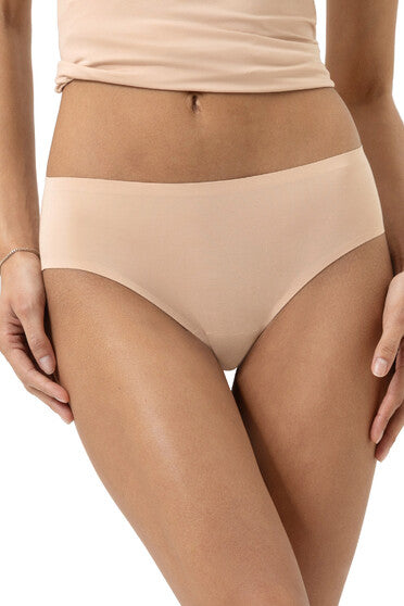 Slip1120057_376creamtan_1