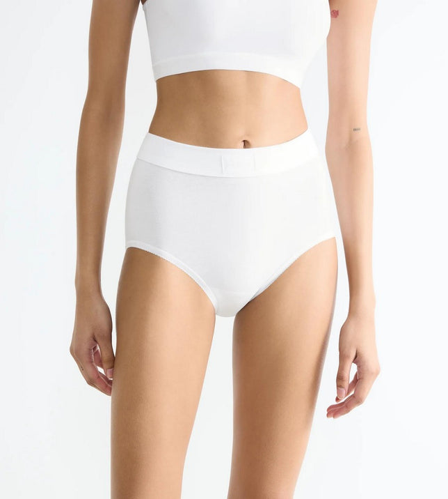SloggiDoubleComfortTMaxi10222805_0003WHITE_1