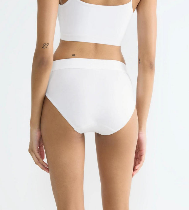 SloggiDoubleComfortTTai10222804_0003WHITE_2