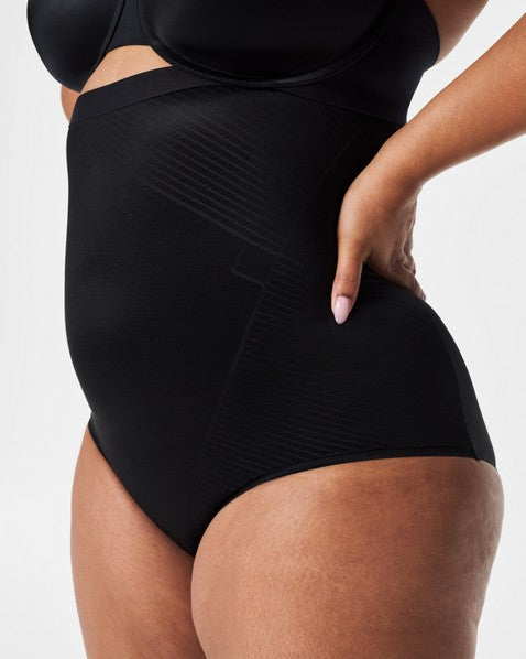 Thinstincts20-High-WaistedBrie10402R_VeryBlack_4