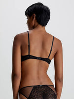 UnlinedTriangle000QF7355E_UB1Black_6