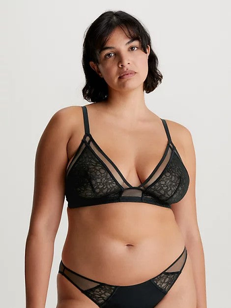 UnlinedTriangle000QF7355E_UB1Black_6