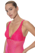 body1330000_874redcarpet_3