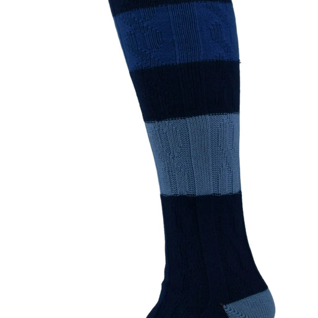Bonnie Doon dameskniekous Cable Block Stripe in donkerblauw met blauwe blokstrepen en gebreid kabelpatroon - Jambelles