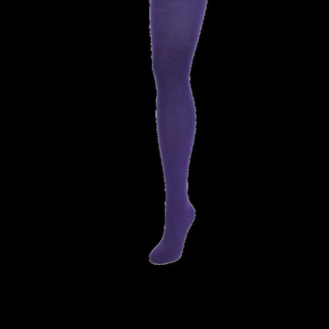 Bonnie Doon damesmaillot Bio Cotton Tights BP051900 in effen paars, getoond aan één been tegen zwarte achtergrond. - Jambelles