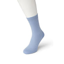 Zwarte Bonnie Doon dames Bio Cotton Sock BP051100, effen uitgevoerd en getoond aan een witte paspopvoet. - Jambelles