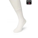 Zwarte Bonnie Doon dames Bio Cotton Sock BP051100, effen uitgevoerd en getoond aan een witte paspopvoet. - Jambelles