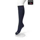 Bonnie Doon dameskniekous Classic Cable Knee High in blauw met kabelpatroon en brede geribde boord. - Jambelles