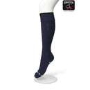 Bonnie Doon dameskniekous Classic Cable Knee High in blauw met kabelpatroon en brede geribde boord. - Jambelles