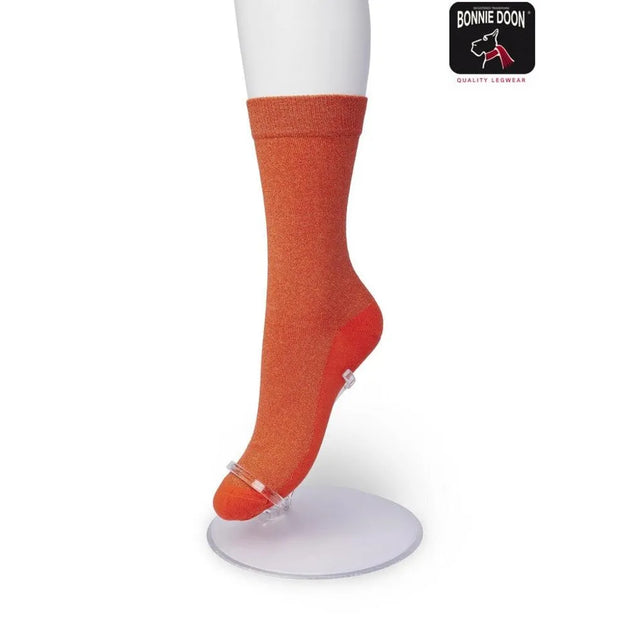 Bonnie Doon dames Cotton Sparkle sok in oranje met subtiele glans en rood-oranje teen en hiel. - Jambelles