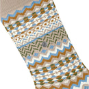 Burlington dames sok Fair Isle 27210 in donkerblauw met grijs-wit geometrisch breipatroon en metalen logo. - Jambelles