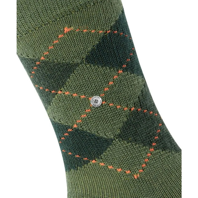 Burlington Preston SO 24284 herensok in groen met donker argylepatroon, oranje stiksels en metalen logoknoop. - Jambelles