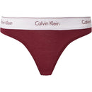 Bordeauxrode Calvin Klein damesstring 000QF6136E met witte elastische tailleband en bordeauxrood logo. - Jambelles