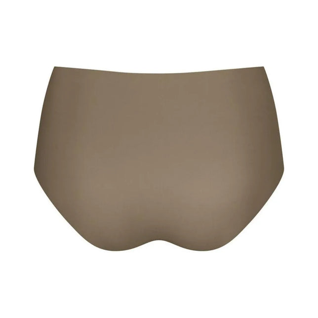 Achteraanzicht van de taupekleurige sloggi ZERO Feel Maxi EX damesslip met hoge taille en naadloos ontwerp. - Jambelles