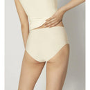 Taupekleurige dames slip sloggi ZERO Feel Maxi EX met hoge taille, naadloze afwerking en aangehecht label. - Jambelles