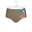 Taupekleurige dames slip sloggi ZERO Feel Maxi EX met hoge taille, naadloze afwerking en aangehecht label. - Jambelles