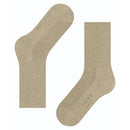 Paar beige FALKE Family SO 46490 damessokken met effen fijngebreid ontwerp en geribde boord. - Jambelles