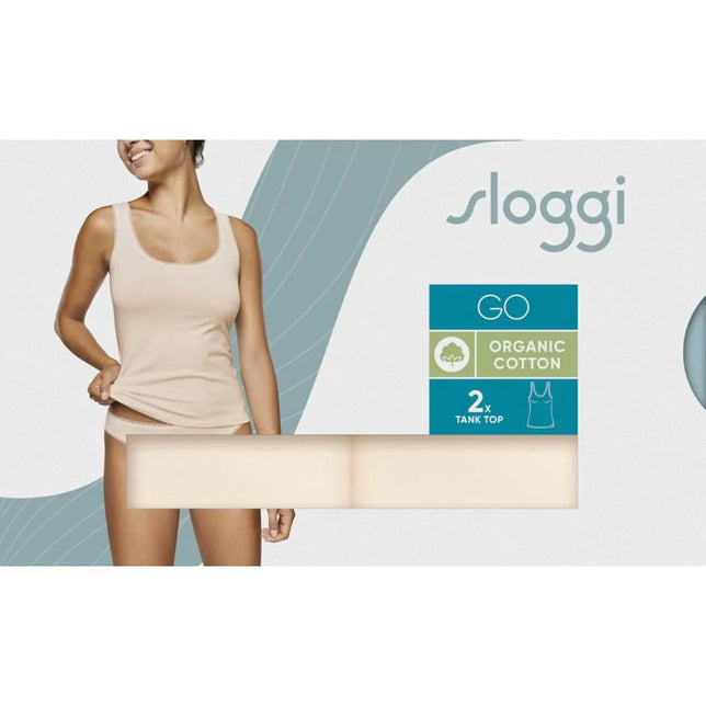 Model draagt beige sloggi GO Tank Top C2P dames topje met brede bandjes en ronde hals, 2-pack van biologisch katoen. - Jambelles