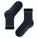 Falke dames Anti-Slip Cuddle Pads 47540 in zwart, met grijze geribde boord en antislipstippen op de zool. - Jambelles