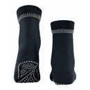 Falke dames Anti-Slip Cuddle Pads 47540 in zwart, met grijze geribde boord en antislipstippen op de zool. - Jambelles