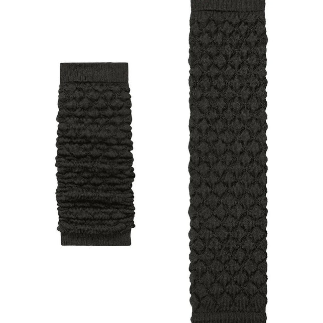 Paar donkergrijze Falke dames legwarmers Arctic Haze 46607 met reliëf-ruitpatroon en brede boorden. - Jambelles