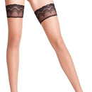 Falke Invisible Deluxe 8 stay-up kousen in huidkleur, transparant en ultradun, gedragen op gekruiste benen. - Jambelles
