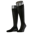 Zwarte Falke herenkniekousen Ultra Energizing Wool 15730 met brede geribde boord en verstevigde hiel en teen. - Jambelles