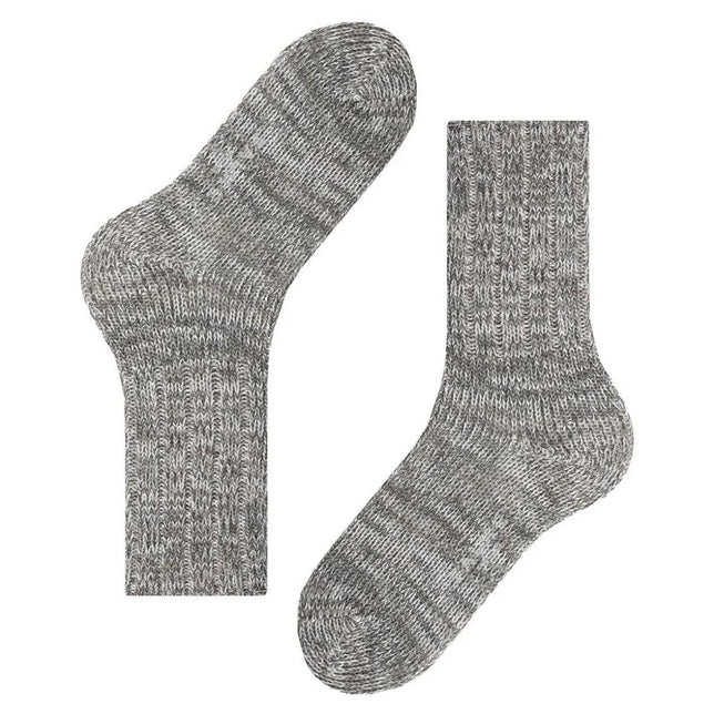 Falke Brooklyn SO 12430 herensokken in grijs gemêleerd breisel met ribstructuur, afgebeeld als paar. - Jambelles