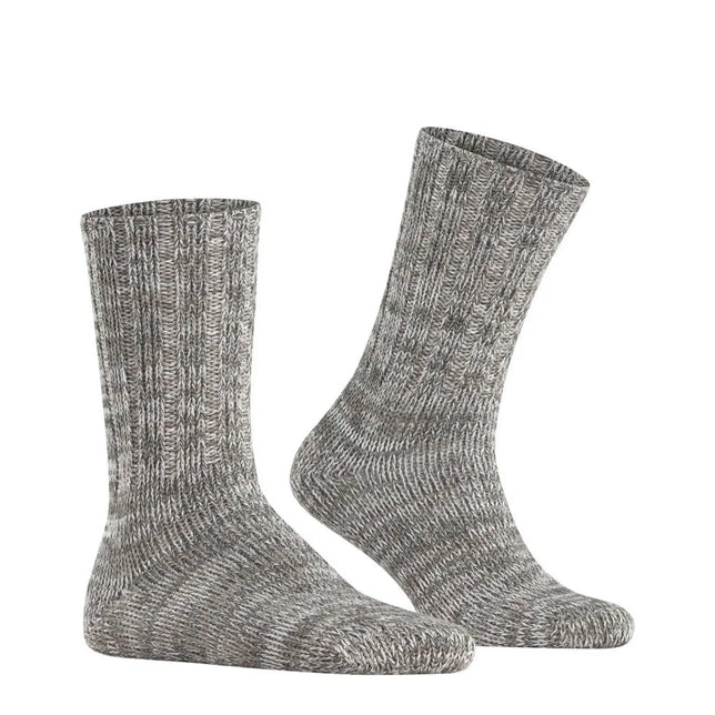 Paar Falke heren sokken Brooklyn SO 12430 in grijs gemêleerd breisel met verticaal ribpatroon. - Jambelles