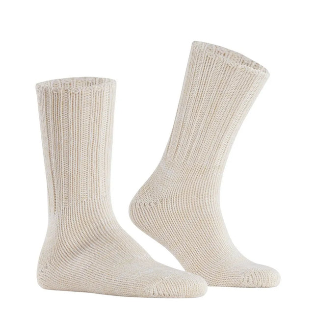 Falke heren sokken Brooklyn SO 12430 in crème, met grof ribgebreid patroon en brede boord. - Jambelles
