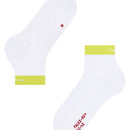 Falke RU4 Endurance Short herensokken in wit met neongele boorden, rode markeringen en subtiele ventilatielijnen. - Jambelles