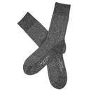 Gekruist paar Falke heren sokken Sen P Denim Sock 13330 in denimgrijs, met fijn gemêleerd dessin en effen boorden. - Jambelles
