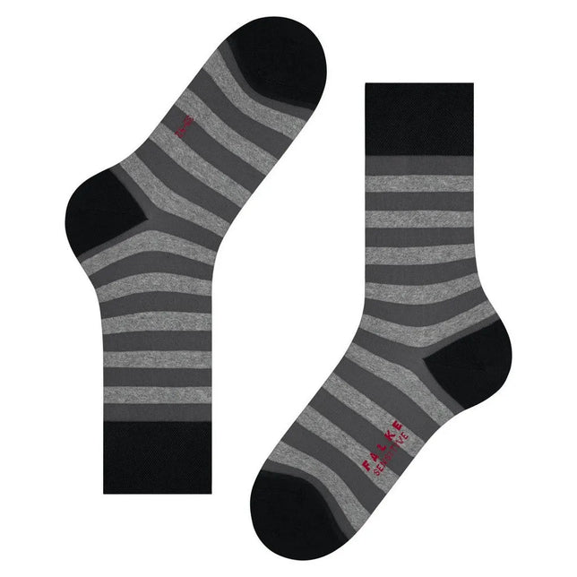Falke heren sokken Sens Mapped Lin SO 12438 in grijs met strepen, zwarte boord, hiel en teen en rood logo. - Jambelles