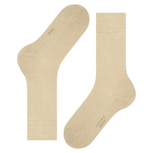Beige FALKE Family SO 14657 herensokken, effen met geribde boord en FALKE-logo onder de voet. - Jambelles