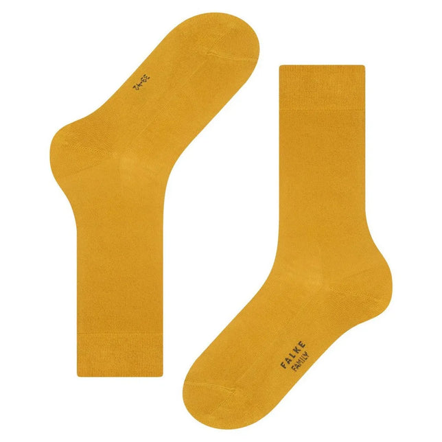 FALKE Family SO 14657 herensokken in mosterdgeel, effen gebreid met zwart logo op de voet. - Jambelles